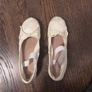 RABOESY Cream Ballet Flats with Bow